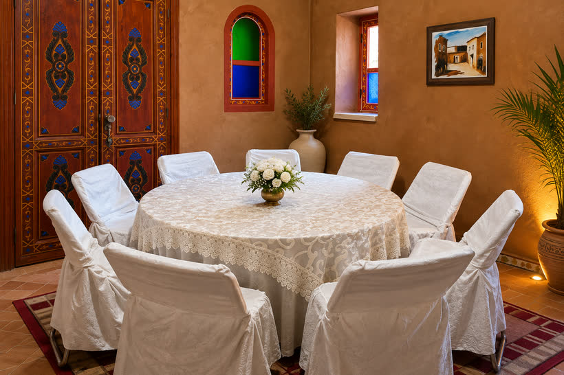 La table dressée dans le salon